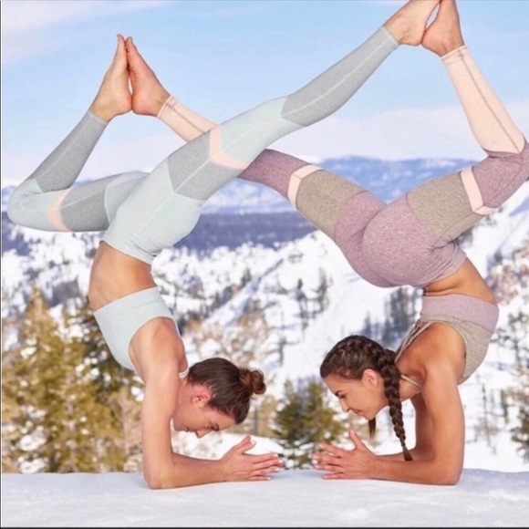 Alo Yoga green color block xsmall athletic legging - Picture 1 of 11